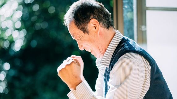 「感無量です」60歳会社員の通帳に刻まれた〈退職金1,500万円〉。かつてない高揚感に包まれたが…4年後に直面した「とんでもない事態」