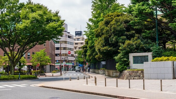 東京メトロ東西線「早稲田」大学以外に何があると聞かれたら…