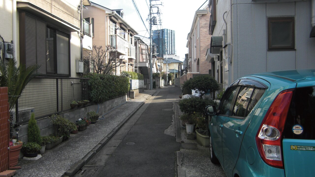 変形地の中でも「旗ざお状の土地」の活用が難しい理由