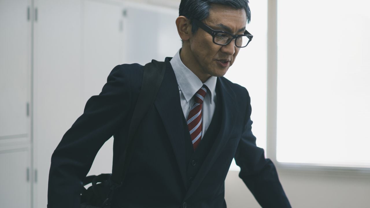 「さらば、しんどいばかりだったサラリーマン生活…」退職金500万円、年金月14万円、定年を迎えた65歳元会社員夫。〈ささやかな老後の夢〉すら62歳パート妻に打ち砕かれたワケ