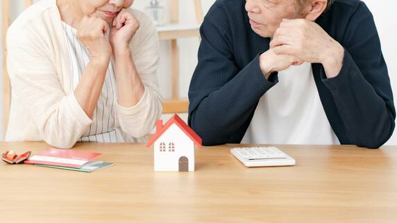 「娘一家が帰ってきた日から、全てが変わった…」〈年金月26万円・70歳男性〉妻との穏やかな老後を揺るがした“出戻り同居”
