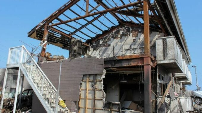 築35年の「旧耐震アパート」、問題点とオーナーの責任範囲を弁護士が解説