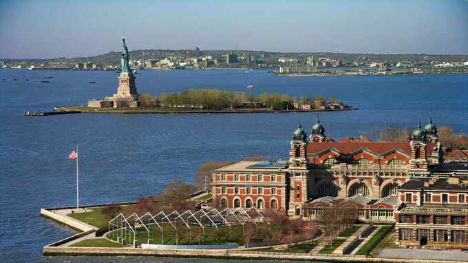 文学的表現で語られるFOMC議事要旨