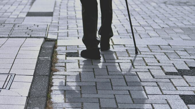 家賃高騰、住まいを追われた75歳独居の女性「もう普通の暮らしに戻れない」居住選別の実態