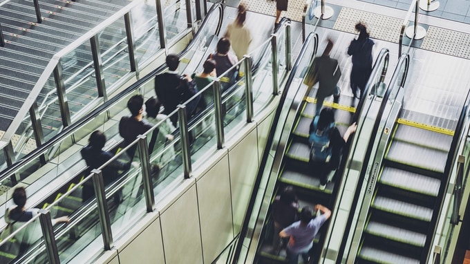 高校中退・評価額“数百億円”の株式を所有する大株主が、「有名大学を出て、大企業に入り、役員や社長まで出世した人」より自分のほうが〈幸せな富裕層〉と断言するワケ