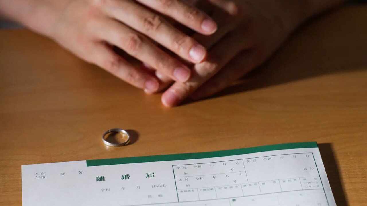 夫のことは愛していました。でも…元公務員の夫を亡くした59歳女性が「死後離婚」を決断したワケ【税理士兼CFPが解説】