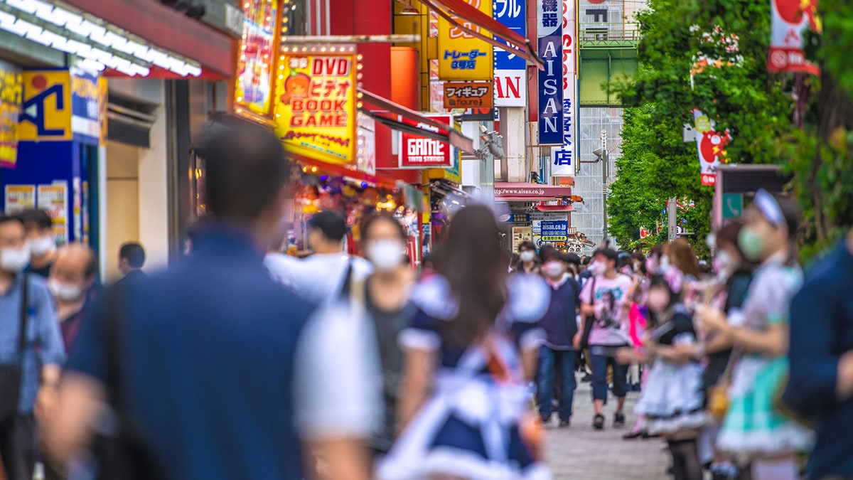 いい加減大人になれよ…若い世代からも強まる氷河期世代へのバッシング。ロスジェネ世代の〈最大の不幸〉とは? | ゴールドオンライン