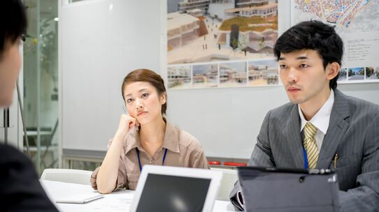 石橋をたたいても渡らない…コロナ禍で“保身”に走った「公務員」のリアル【同志社大学教授が解説】