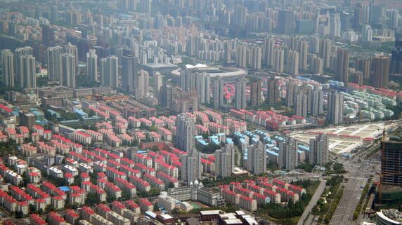 【中国・不動産価格はバブルなのか？】15年で北京、上海は5倍に高騰…住宅価格が急上昇した背景