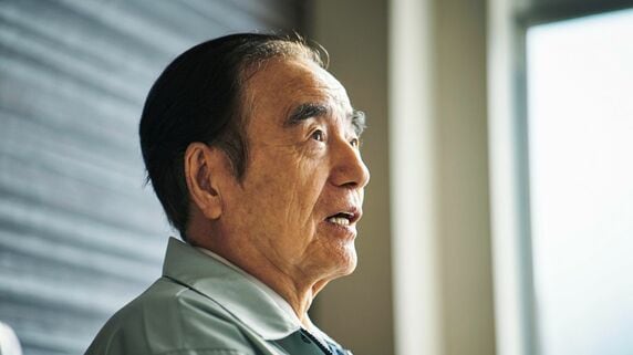 5年前、日本年金機構の「年⾦増えます」を信じ、建設現場作業員の男性が決断した「繰下げ受給」…70歳になって市役所の公務員から知らされた「非情な年金ルール」に失望【FPが解説】