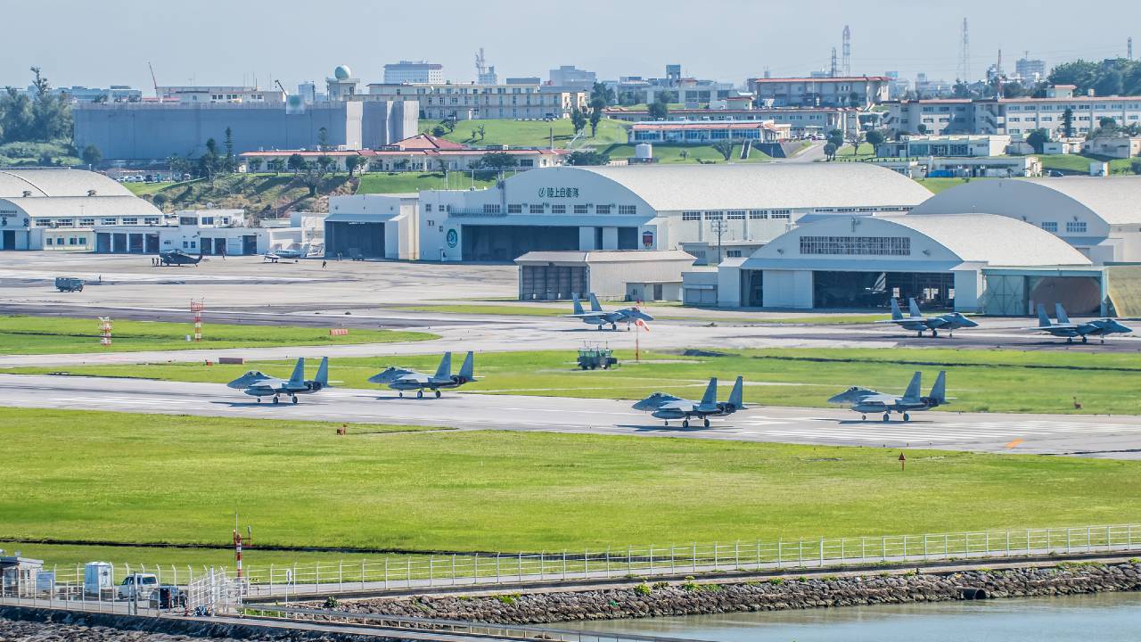 「沖縄の軍用地は現金で購入すべき!」元防衛省職員が断言