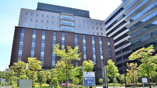 最高額は川崎医科大4737万円、女子医大4600万に値上げ、最安値の国際医療福祉大でさえ1910万円の学費が必要になるという。（※写真はイメージです／PIXTA）