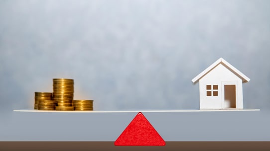 平均150万円前後はするが…「墓石」も相続で課税されるのか?