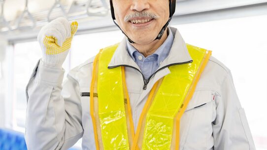 賃金は下がり続け「蓄えがないなら長く働きましょう」…定年延長システムは本当に正しいのか?