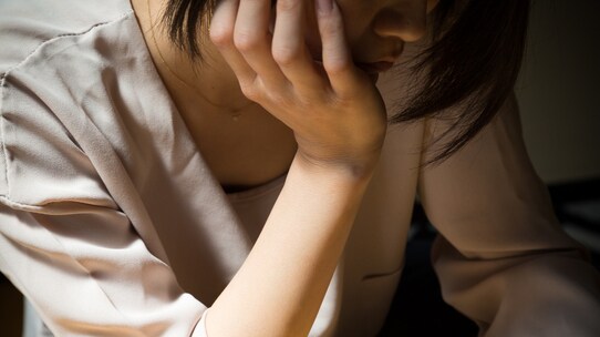 寝たきり患者の同居家族「胃瘻をつくるべきか…」葛藤の末に