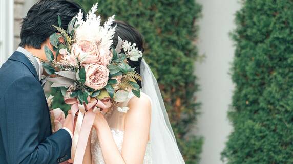 愛とお金の境界線...アメリカで広がる「婚前契約」のリアル【国際税理士が解説】