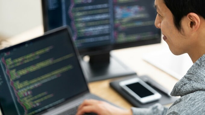 ゲームプログラマーから畑違いの会社へ…転職を成功させた秘密