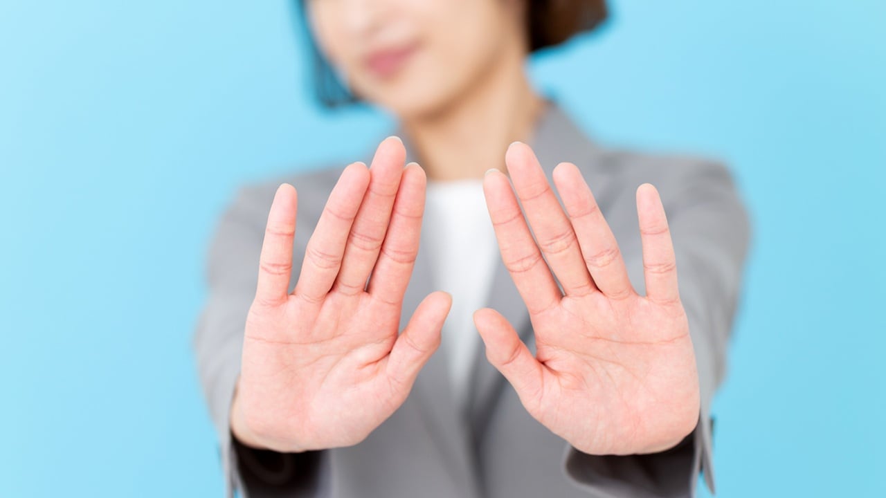 仕事を振ったら「できません」「無理です」と即答…〈やる気のない部下〉を責めればパワハラ、見捨てることもできない、中間管理職の悲哀