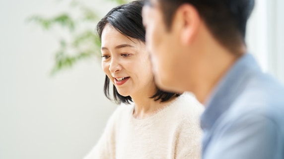 お前、離婚を考えているのか？定年後の旅行を提案した56歳夫に〈55歳・共働き妻〉が放った一言…老後も安泰のはずだった「世帯年収1,800万円夫婦」に衝撃が走ったワケ