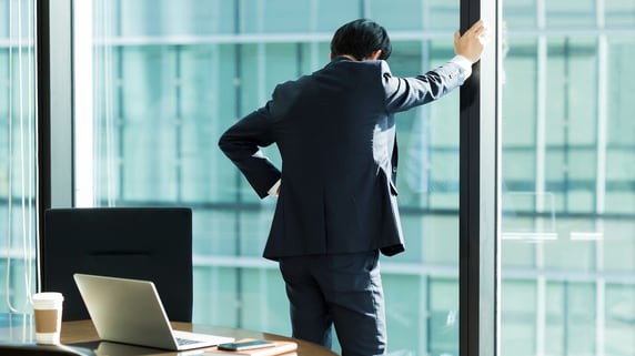 大手のマーケティング力に完敗、テレワーク普及は向かい風。追い込まれる＜中小会計事務所＞の窮状【専門家が解説】