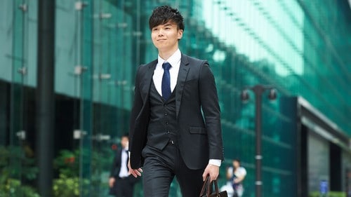 新型コロナウィルスの影響で不動産業界の営業マンは窮地に追い込まれている。