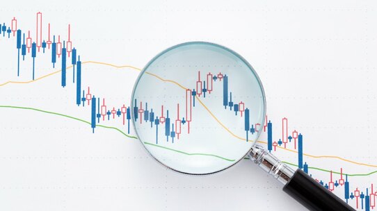 社会人なら説明できて当り前!?「景気と経済成長率」の関係とは