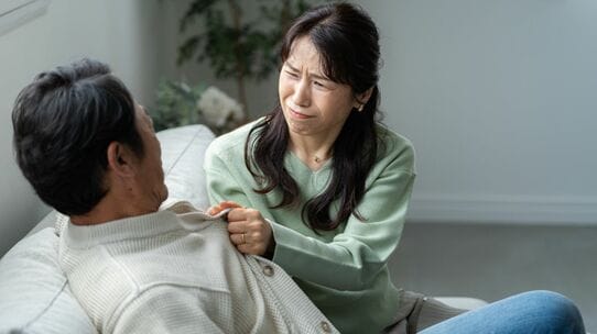 「これからどこに住めばいいの」…58歳妻の叫び。〈頭金500万円〉〈住宅ローン約2,700万円〉一生住むはずだった“大切なマイホーム”に別れを告げた日