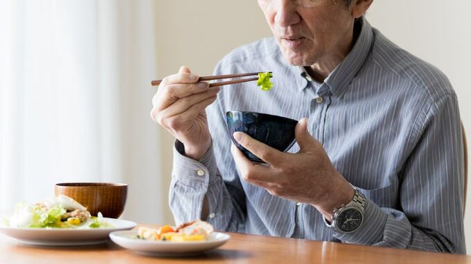 「サプリメントは脳に良い？」…認知症のリスク低下に「効果的なこと・意味のないこと」