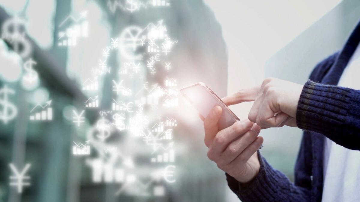 暗号資産のもつリスクの真相とは!? 長期運用・分散投資が実現する「CoinTrade」の「ステーキング」という選択肢 | ゴールドオンライン