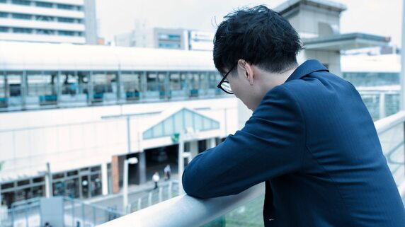 残業に徹夜の辛い日々…「日本の公認会計士」が少なすぎる実態