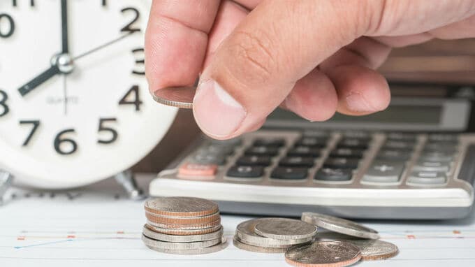 次世代データ軸に投資　スパークス　500億円規模ファンド 材料が少ないので・・・