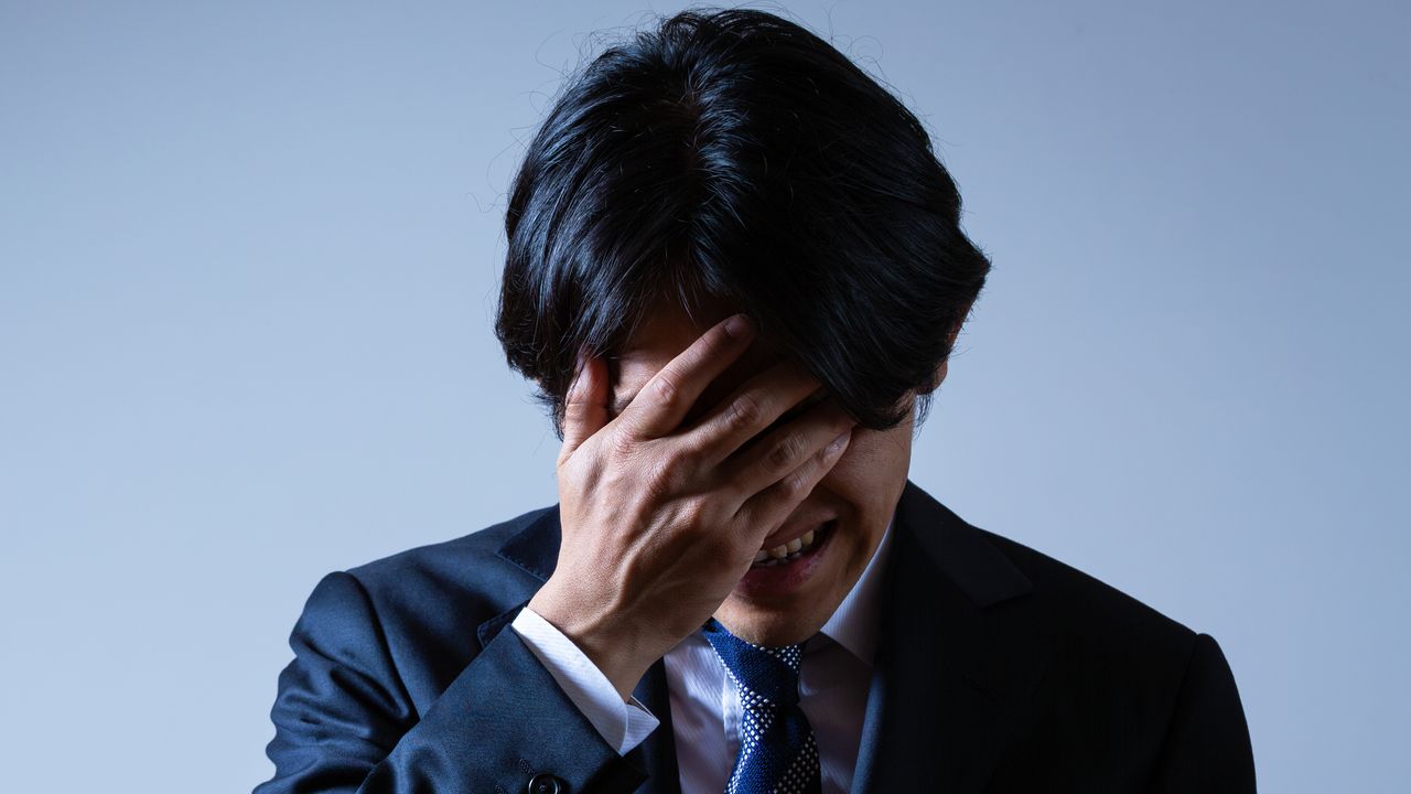 「もう詰んだ…」 月収42万円・48歳会社員、大学受験まで残り3ヵ月で会社倒産。高3息子に「ごめん」を繰り返した夜