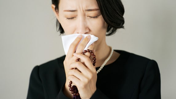 「悔しい…恩をあだで返されました」夫の義父母と二世帯暮らしの55歳女性、夫の急逝後に義父から言われた＜耳を疑うひと言＞【司法書士が解説】