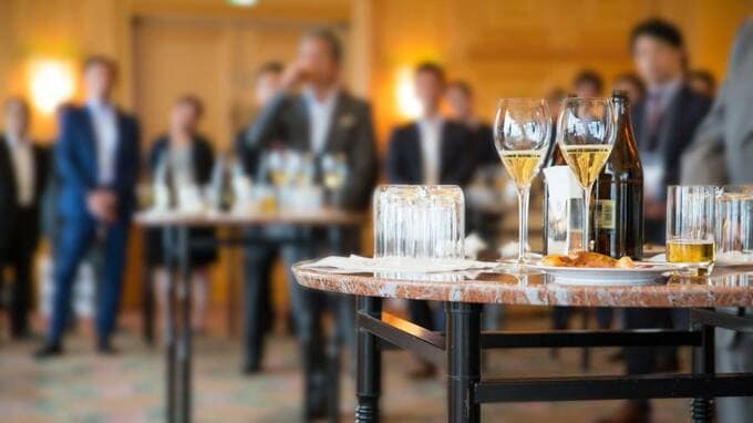 政治家「今度のパーティーよろしく」…うっかり違法行為に加担しないために知っておくべき「150万円の壁」【登録政治資金監査人の弁護士が解説】