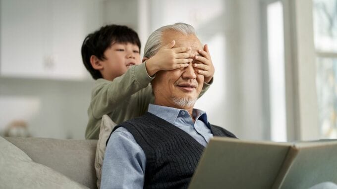 「あんなに可愛がっていた孫なのに」…〈年金暮らし・72歳男性〉夏休みの“楽しい思い出”から一転、「47万円超」の高額請求に青ざめたワケ