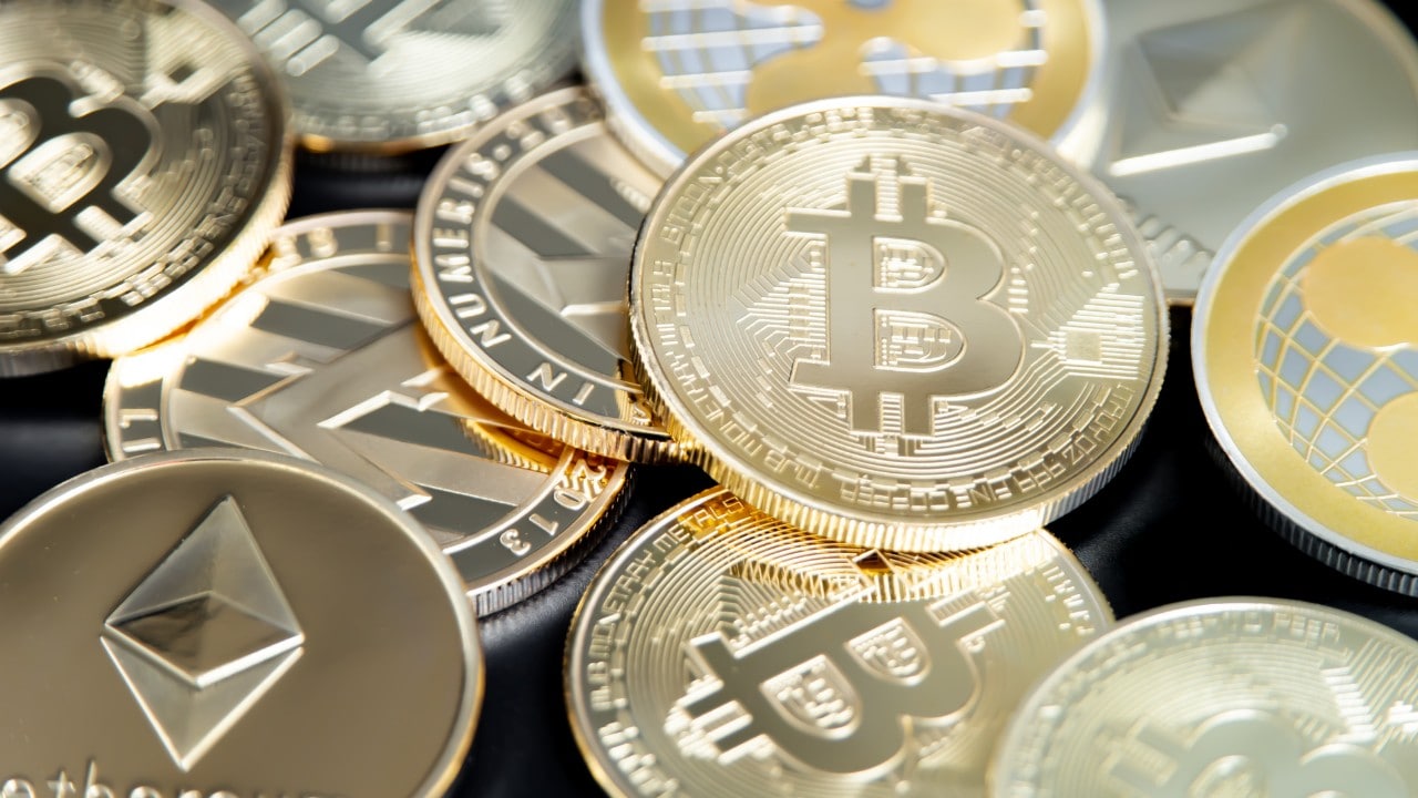 ビットコイン過去最高値更新…ほかの暗号資産は期待できるか?