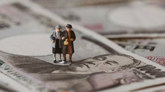 老後資金、本当に「2,000万円」で十分か?…多くの人が見ぬふりをしている〈シリアスな問題〉