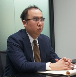 SBI CapitalBase株式会社 代表取締役
佐藤隼人 氏