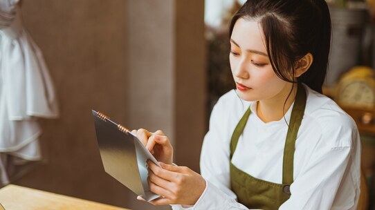【確定申告】いつまでに何をすべきか?「期限3月15日」に要注意!「申告方法」による違いと間に合わなかった場合の「ペナルティ」