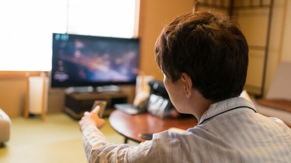 帰省中〈夫が役に立たない〉と思う妻、およそ5割も…単独帰省に追い込まれた夫、まさかの〈強制リターン〉に至った恥ずかしすぎる理由