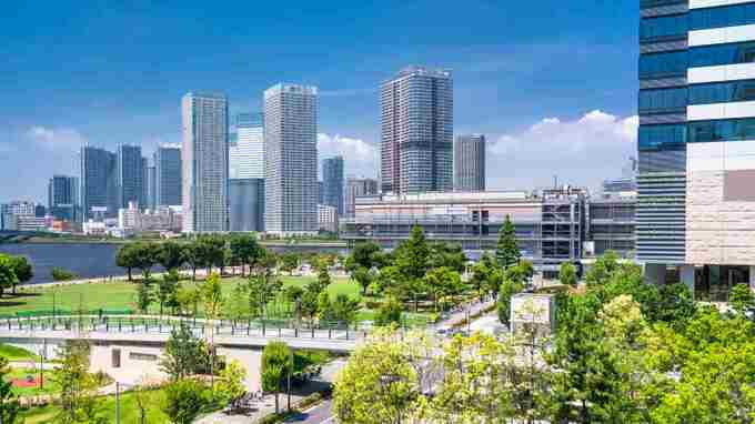 「こんなに上がるなんて聞いてない…」〈世帯年収1,500万円〉50代夫婦、タワマン管理費に絶句