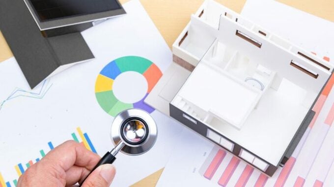 改正建築基準法が施行されたが…今後の「中古アパート投資」の注意点【弁護士が解説】