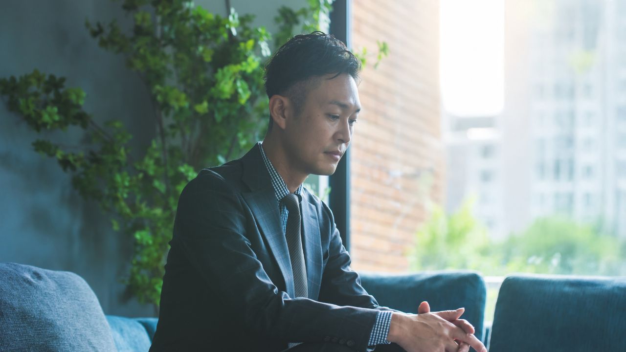 俺、何のために働いているんだろう…。「年収880万円・46歳課長」の悲鳴。毎朝7時30分の通勤電車で感じる、静かなる絶望