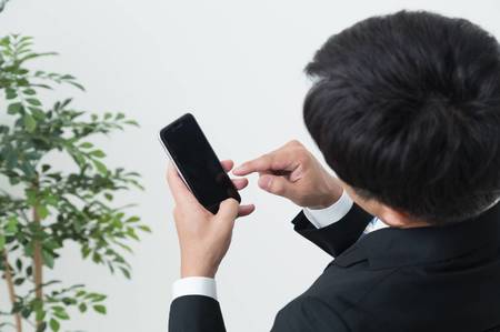 楽しいSNSのやりとりが、セクハラに変わる