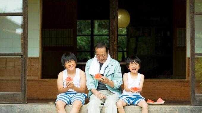 「夏休みなんて来なきゃいいのに」…年金月24万円・70代夫婦がポツリと本音。毎年恒例“孫のお世話係”に終止符を打ったワケ【CFPの助言】 