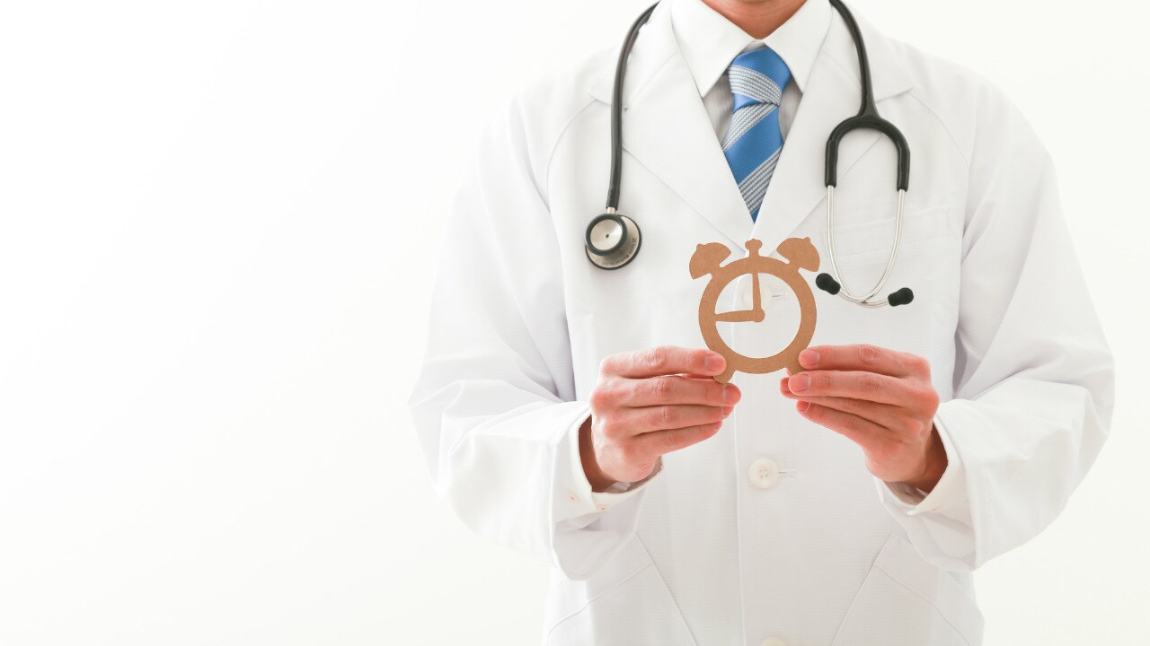 過労死2回分!? 異常すぎる「医師の労働時間」が放置されるワケ