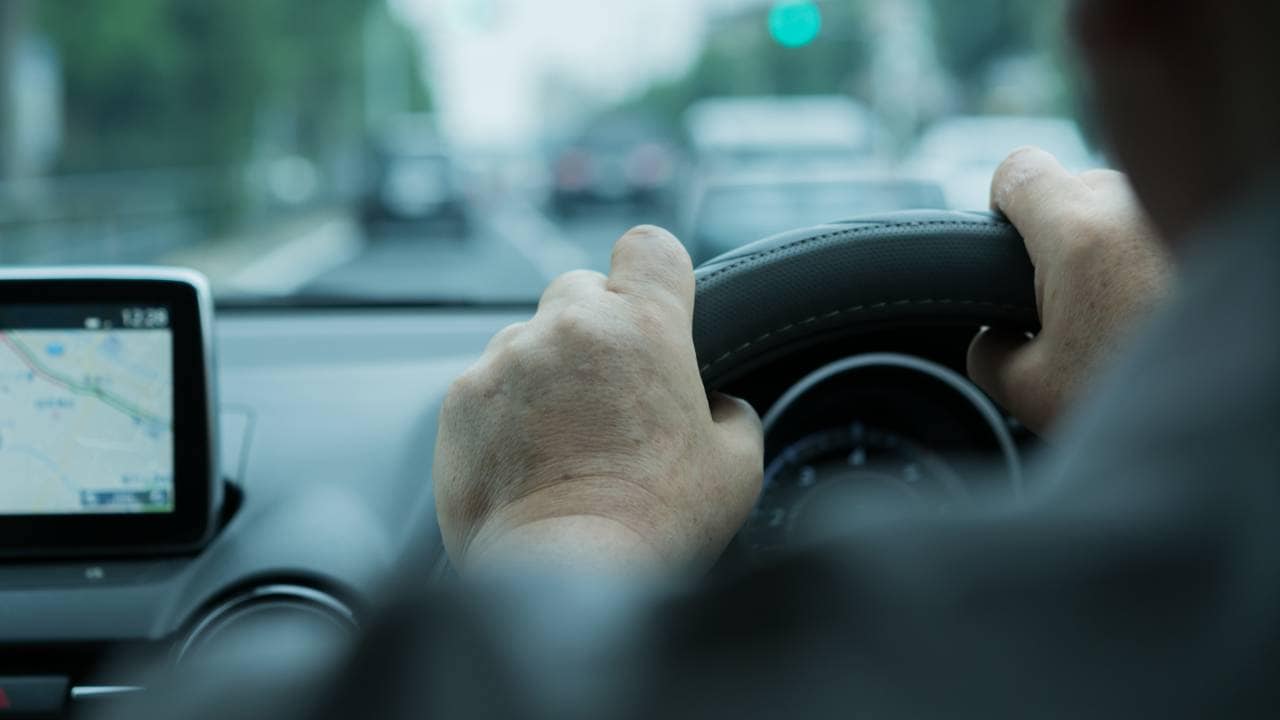 高齢者の「運転する権利」と「市民の安全」を両立するには?