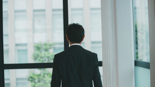 「私は失敗しました」資産75倍増やした証券マンの致命的ミス
