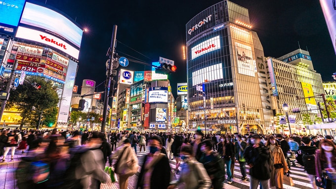 不動産価格や株価が4倍になっているのに〈牛丼の値段〉と〈給料〉が変わらないのはなぜ？ お金を取り巻く世界の変化を読み解く3つのキーワード【山口揚平】