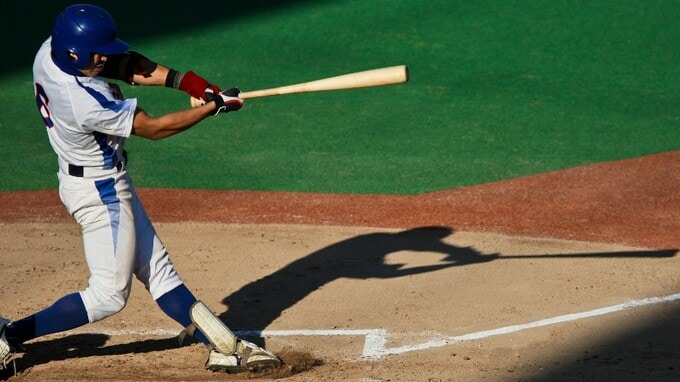 プロ野球選手の「ドラフト契約金」「FA移籍金」にはどんな税金がかかるのか？…プロ野球選手特有の税務リスクを考察